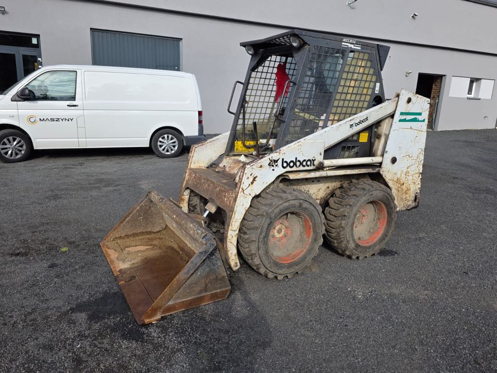 Bobcat 643 - Tractopelle: photos 1 Bobcat 643 - Tractopelle: photos 1