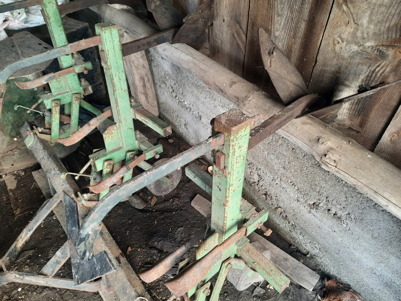 Bomet pielniko obsypnik - Arracheuse de pommes de terre: photos 3 Bomet pielniko obsypnik - Arracheuse de pommes de terre: photos 3