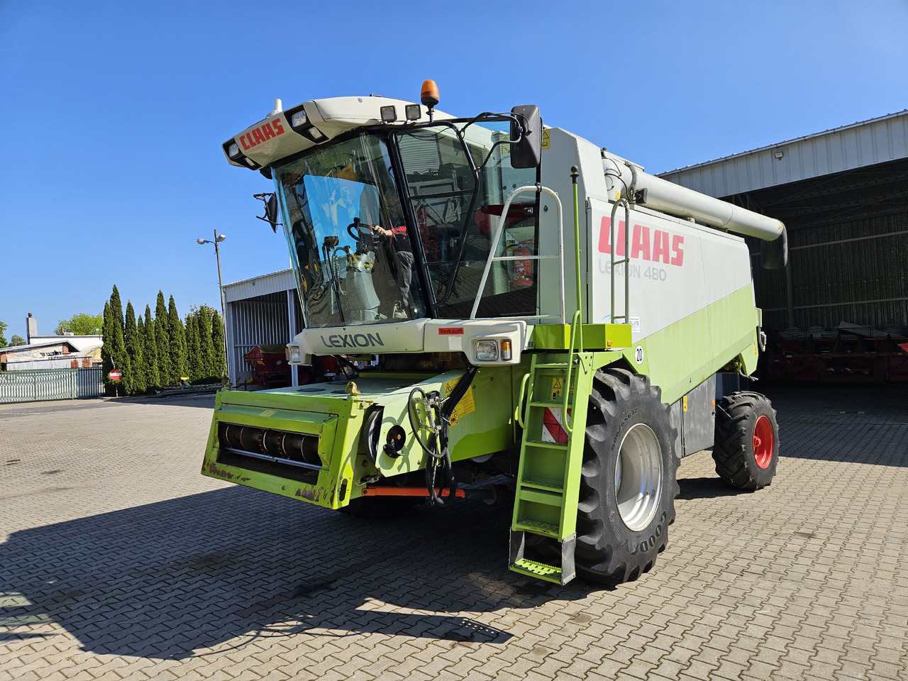 Claas Lexion 480 - Moissonneuse-batteuse: photos 1 Claas Lexion 480 - Moissonneuse-batteuse: photos 1