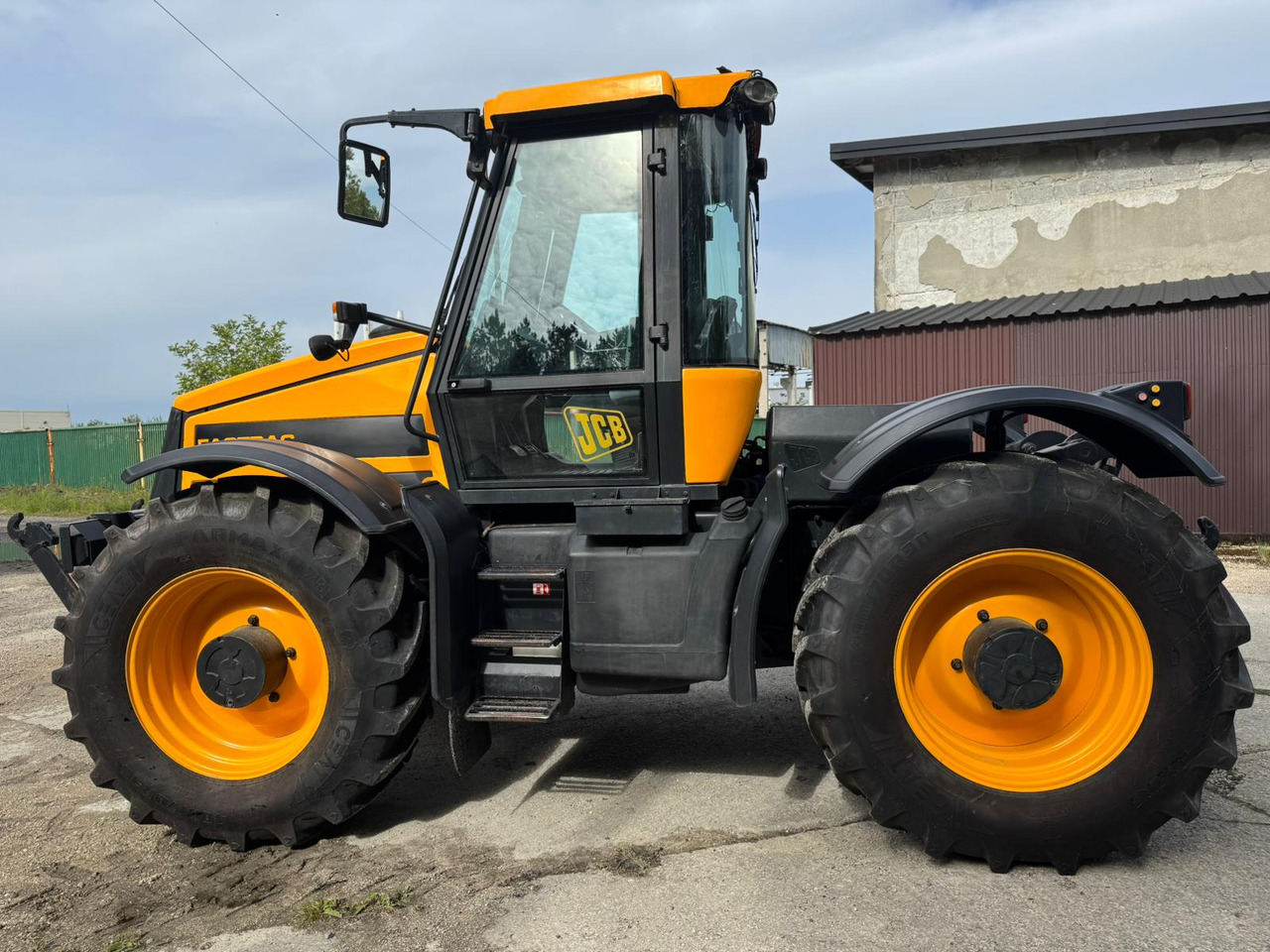 JCB FASTRAC 2140 - Tracteur agricole: photos 4 JCB FASTRAC 2140 - Tracteur agricole: photos 4