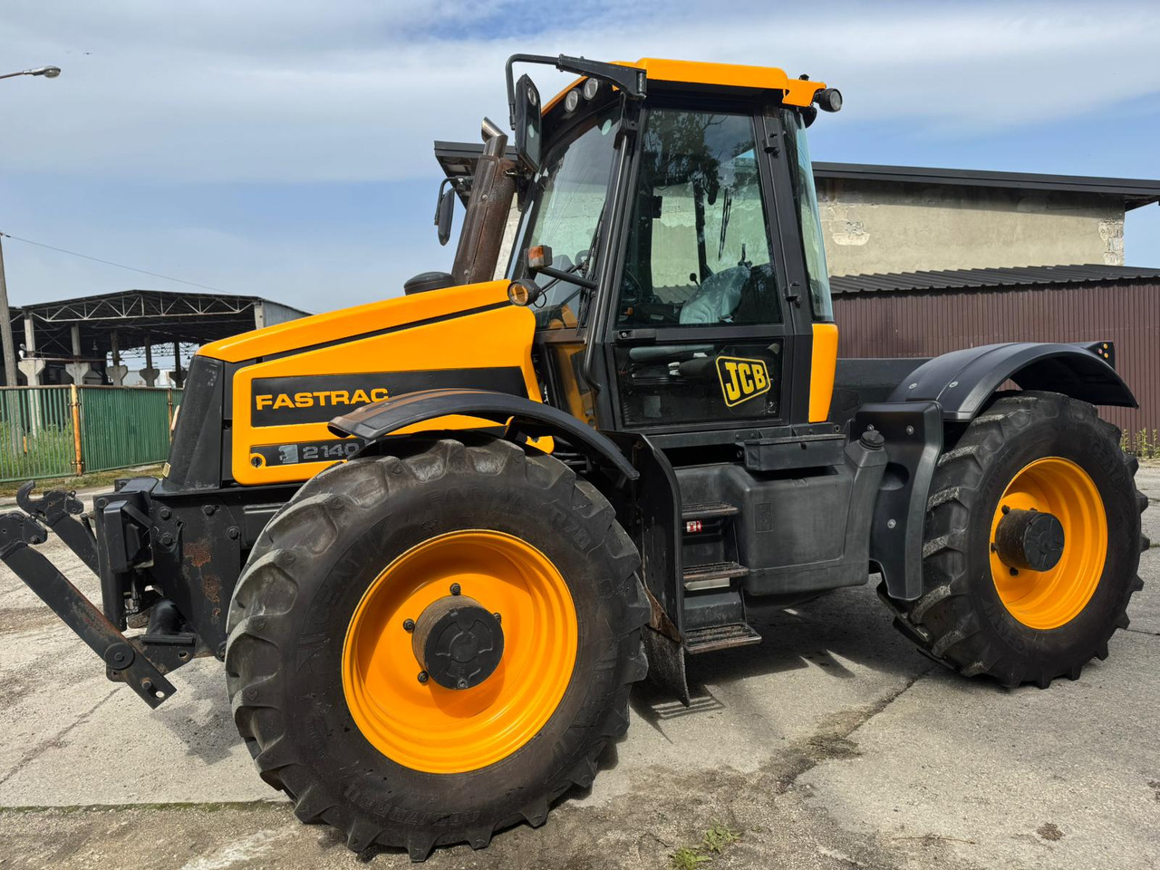 JCB FASTRAC 2140 - Tracteur agricole: photos 2 JCB FASTRAC 2140 - Tracteur agricole: photos 2