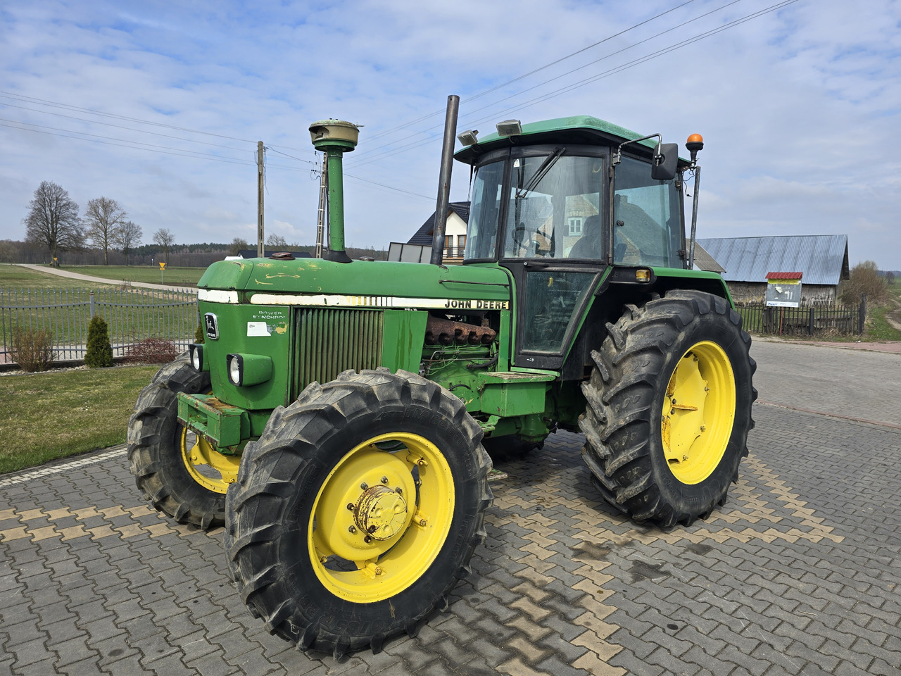 JOHN DEERE 3140 - Tracteur agricole: photos 3 JOHN DEERE 3140 - Tracteur agricole: photos 3