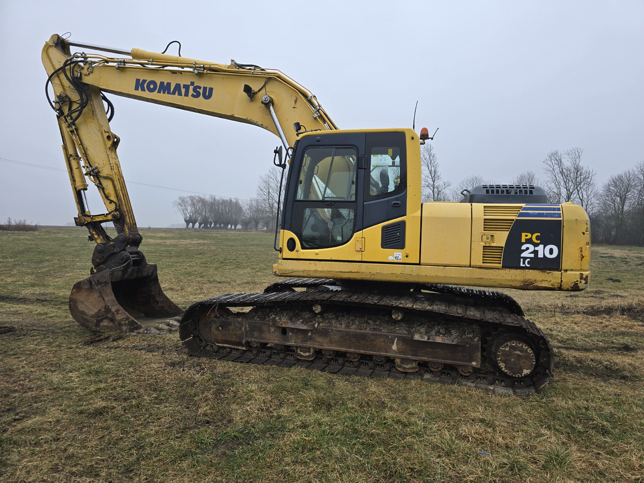 KOMATSU PS210LC-8 - Pelle sur chenille: photos 1 KOMATSU PS210LC-8 - Pelle sur chenille: photos 1