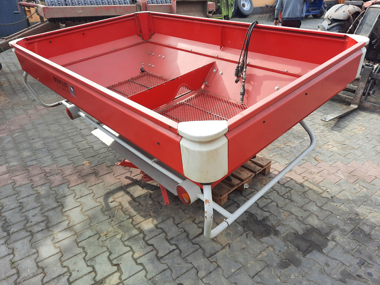 LELY CENTERLINER SX 2000 L - Distributeur d'engrais: photos 5 LELY CENTERLINER SX 2000 L - Distributeur d'engrais: photos 5