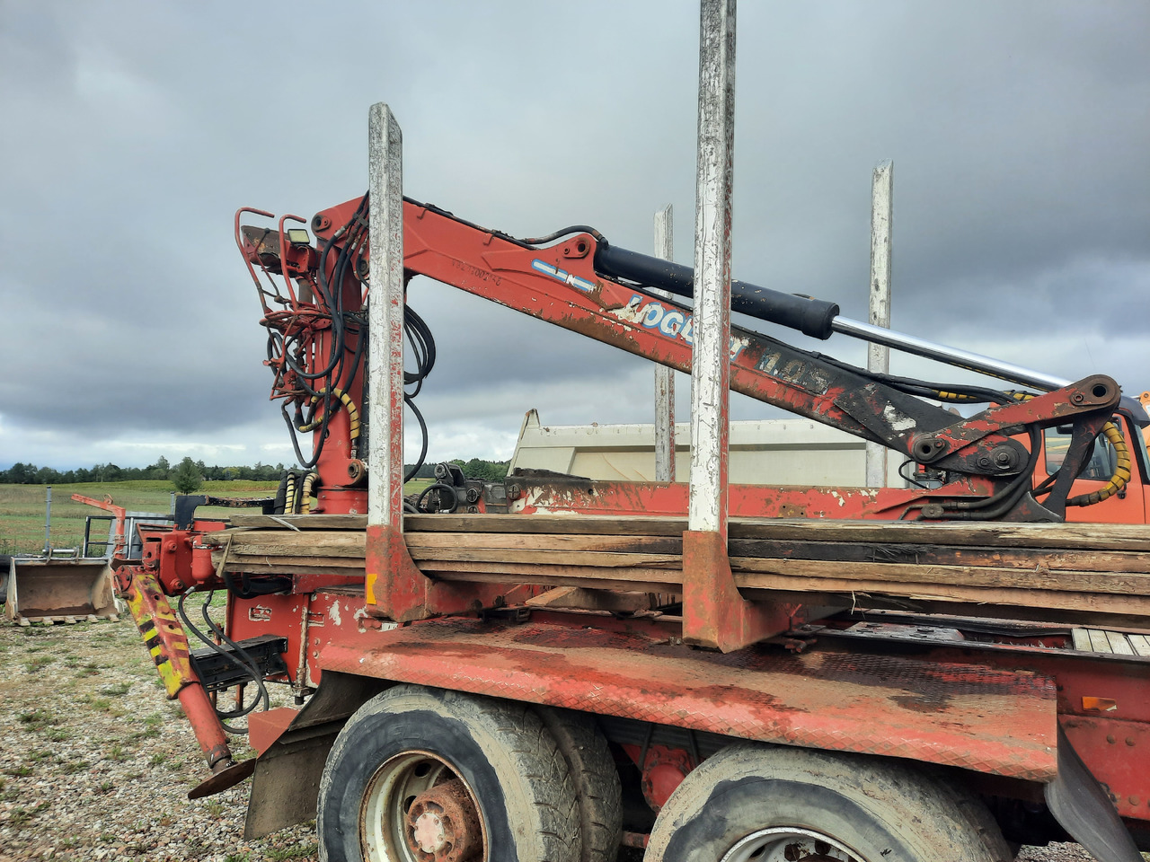 LOGLIFT F 105 S - Grue auxiliaire: photos 5 LOGLIFT F 105 S - Grue auxiliaire: photos 5