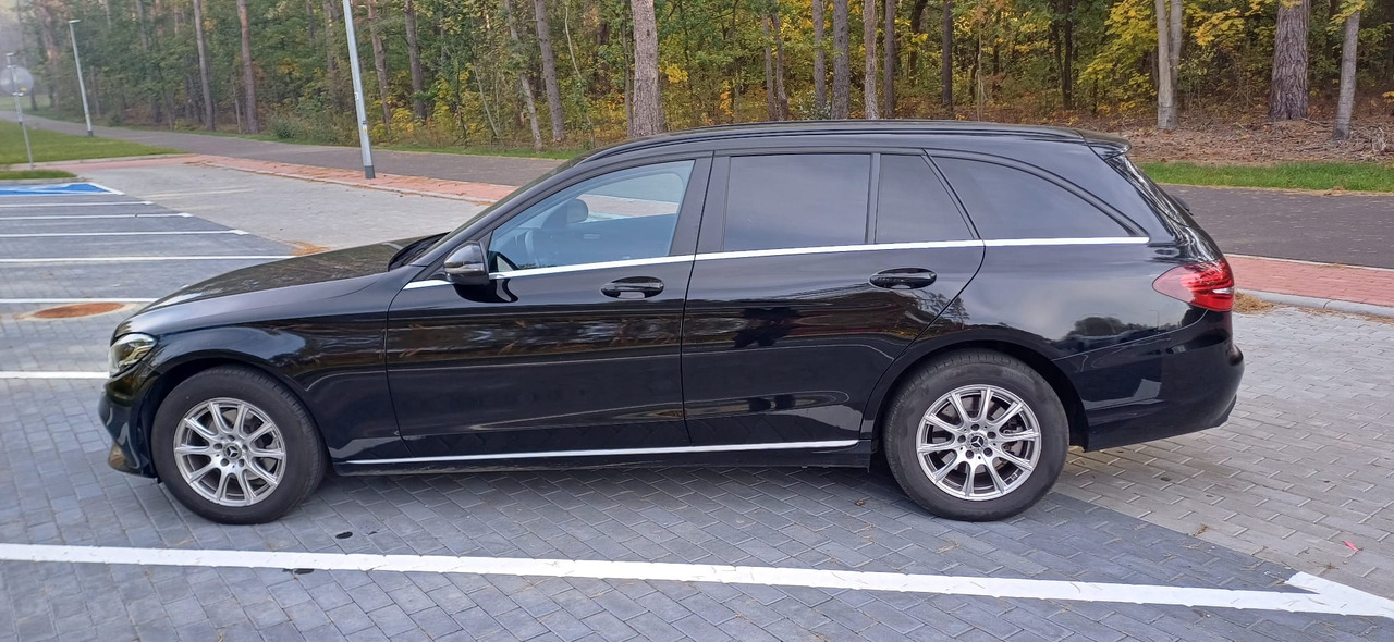 MERCEDES-BENZ C 200 D (W205) - Voiture: photos 4 MERCEDES-BENZ C 200 D (W205) - Voiture: photos 4