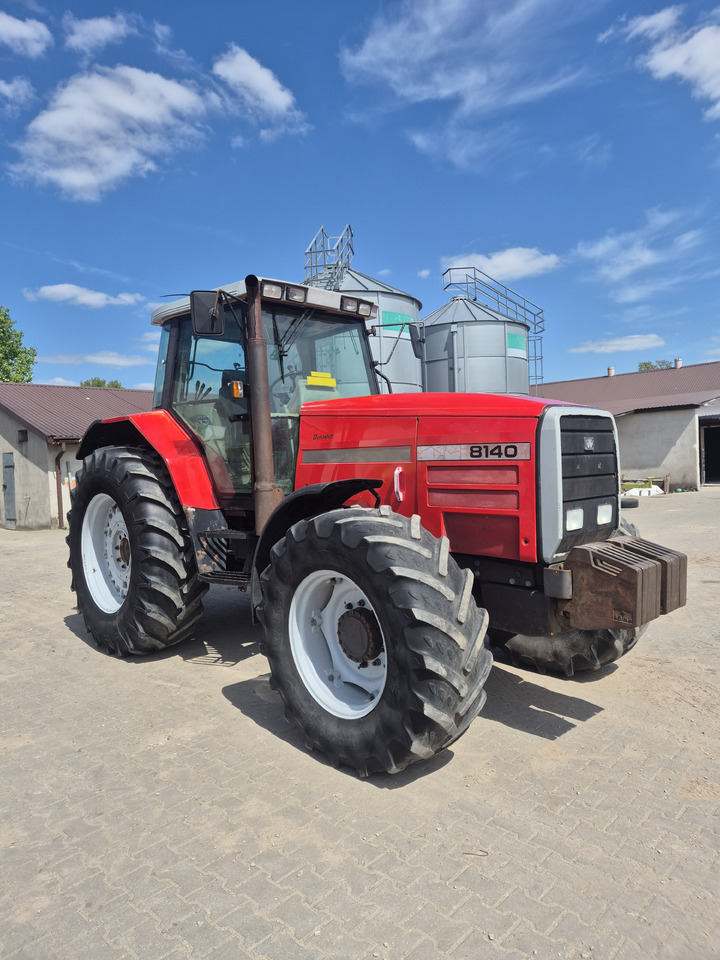 Massey Ferguson - Tracteur agricole: photos 1 Massey Ferguson - Tracteur agricole: photos 1