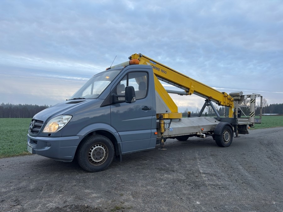 Mercedes Benz Sprinter - Camion avec nacelle: photos 3 Mercedes Benz Sprinter - Camion avec nacelle: photos 3