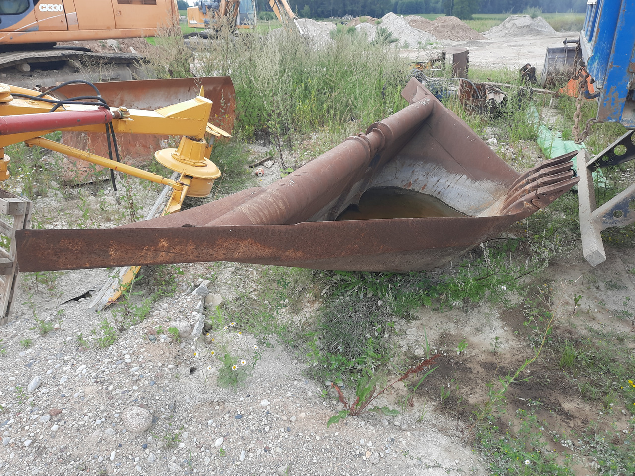 SOTRAMAINE 104 Łyżka trapezowa - Godet pour Engins de chantier: photos 1 SOTRAMAINE 104 Łyżka trapezowa - Godet pour Engins de chantier: photos 1