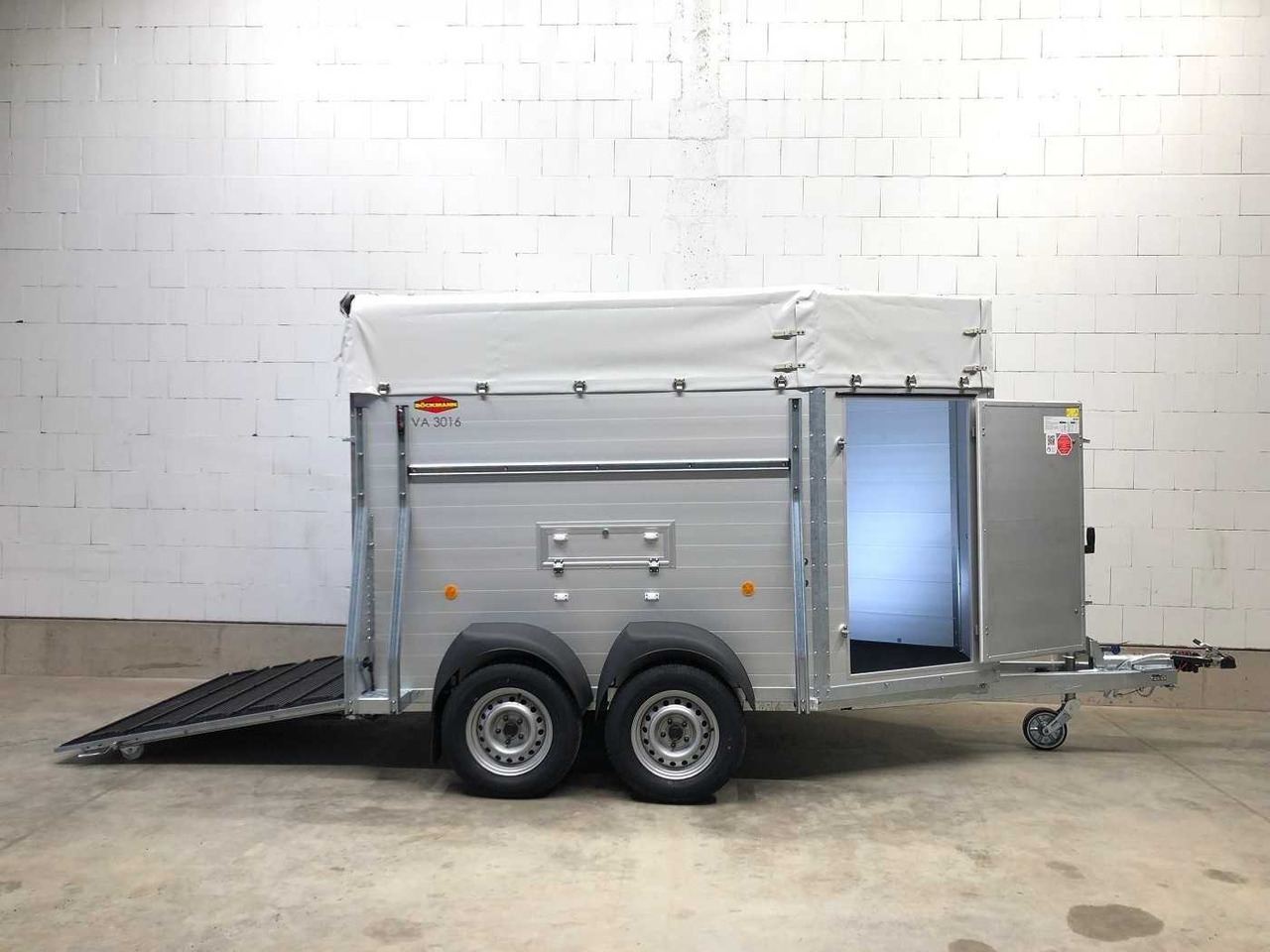 BOECKMANN VA 3016/24 Viehanhänger - Remorque bétaillère: photos 2 BOECKMANN VA 3016/24 Viehanhänger - Remorque bétaillère: photos 2