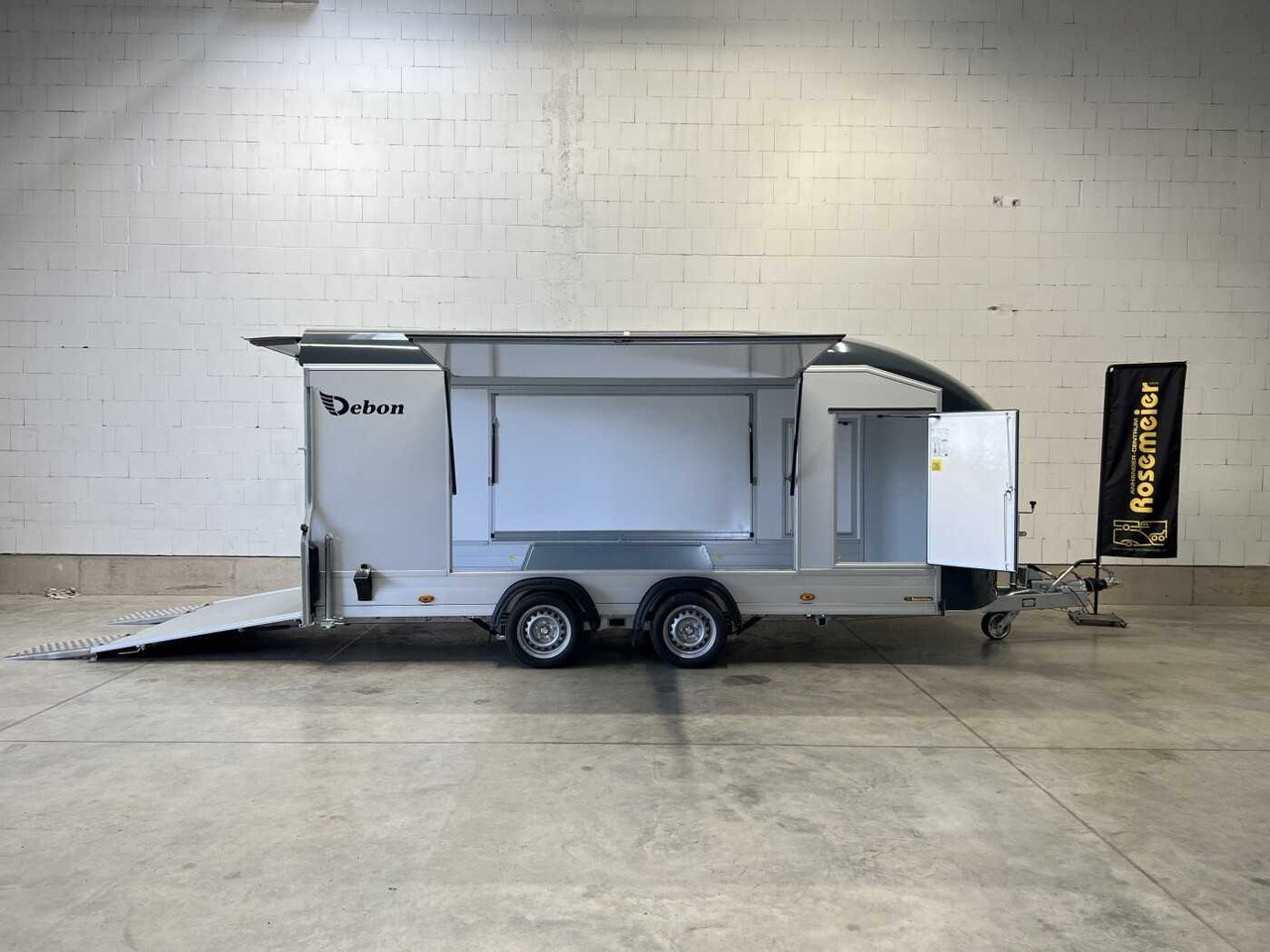 CHEVAL LIBERTE DEBON C1000 Roadster Autotransporter geschlossen - Remorque porte-voitures: photos 1 CHEVAL LIBERTE DEBON C1000 Roadster Autotransporter geschlossen - Remorque porte-voitures: photos 1