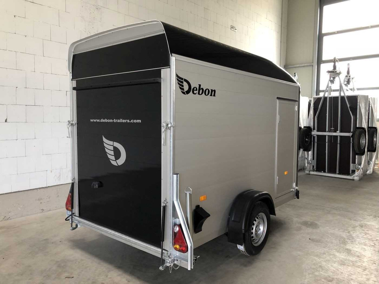 CHEVAL LIBERTE DEBON C300 Roadster Kofferanhänger - Remorque pour moto: photos 4 CHEVAL LIBERTE DEBON C300 Roadster Kofferanhänger - Remorque pour moto: photos 4