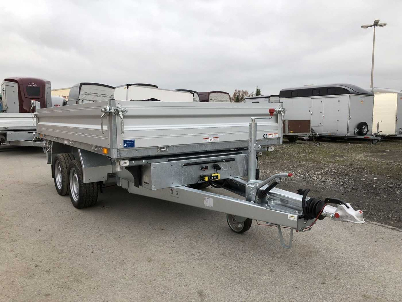 Remorque benne neuf HUMBAUR HTK 3000.31 Dreiseitenkipper: photos 11