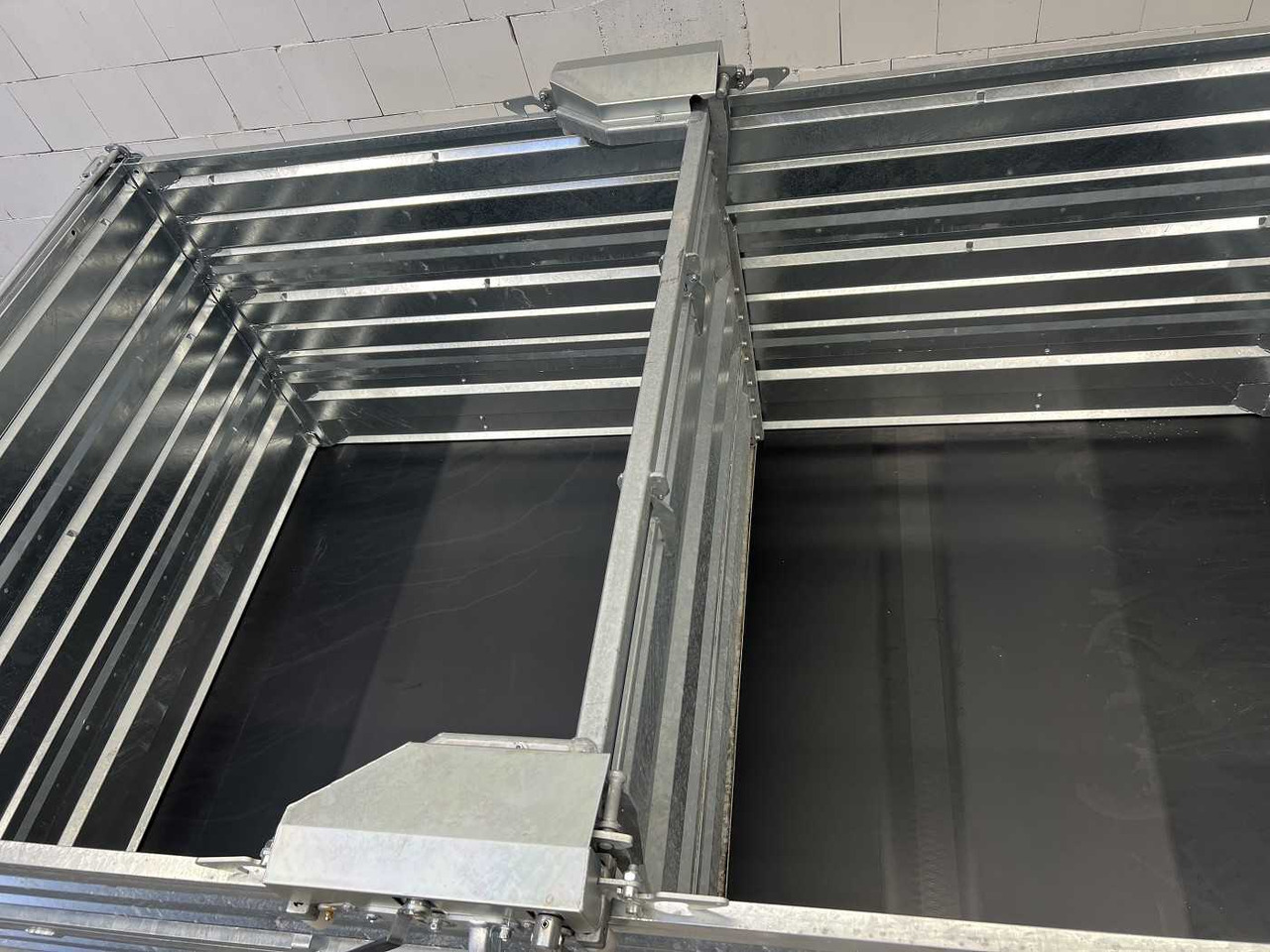 ROSEMEIER G GA 3500 mit Trennwand Abrollanhänger - Remorque ampliroll/ Multibenne: photos 5 ROSEMEIER G GA 3500 mit Trennwand Abrollanhänger - Remorque ampliroll/ Multibenne: photos 5