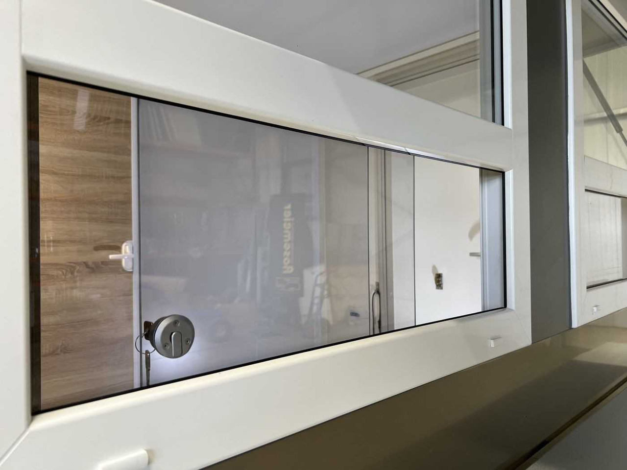 Conteneur comme habitat, Remorque neuf ROSEMEIER VE Kassenhäuschen TK C 13.30 WC Verkaufsanhänger: photos 9
