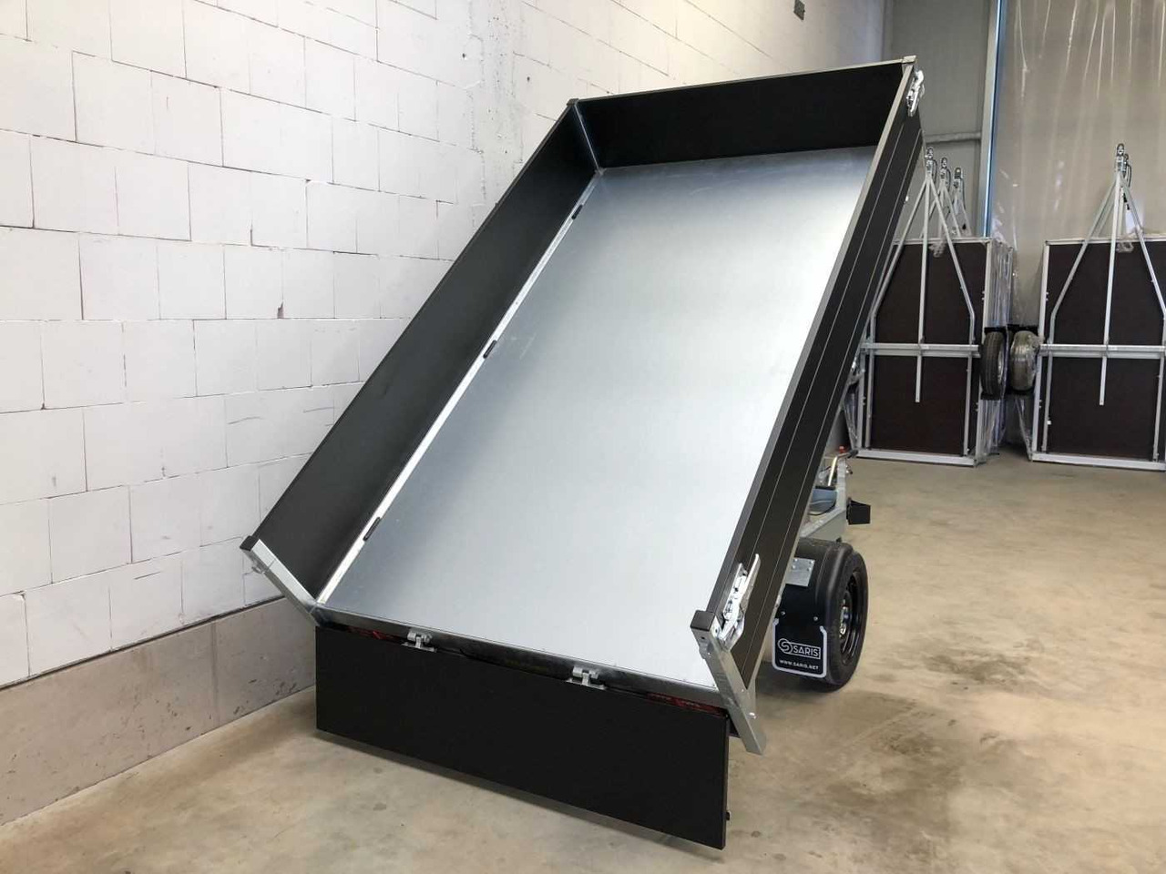 SARIS K1 276 150 1500 1 E Black Edit Rückwärtskipper - Remorque benne: photos 5 SARIS K1 276 150 1500 1 E Black Edit Rückwärtskipper - Remorque benne: photos 5