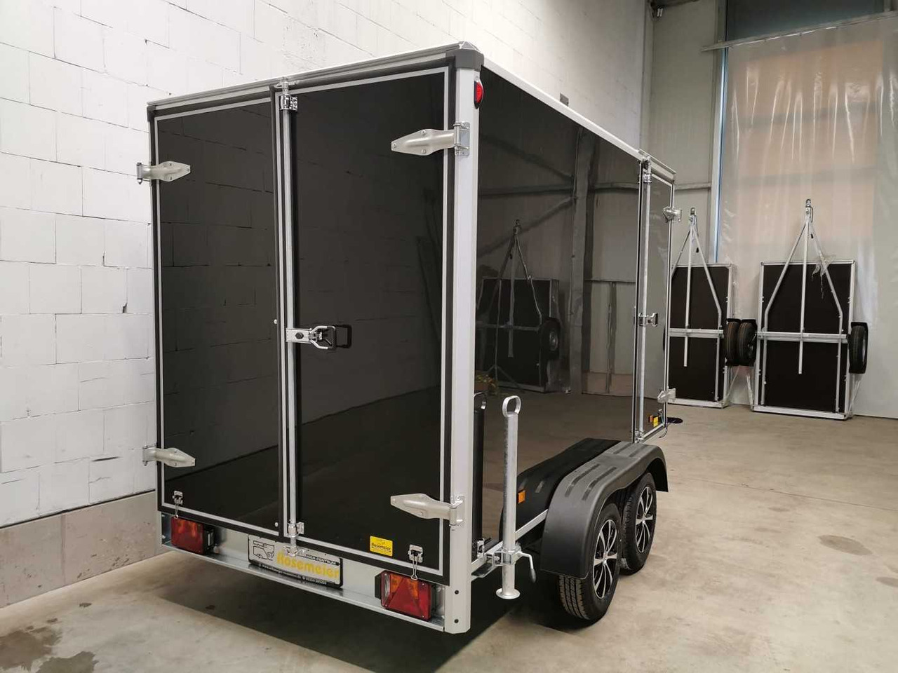 Remorque fourgon neuf VARIANT Night Edition Tandem Tür Kofferanhänger: photos 28 Remorque fourgon neuf VARIANT Night Edition Tandem Tür Kofferanhänger: photos 28