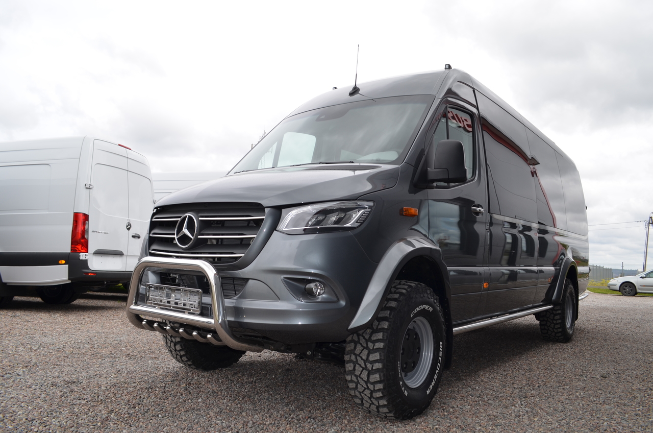 MERCEDES-BENZ Sprinter 519 4x4 high and low drive - Minibus, Transport de personnes: photos 1 MERCEDES-BENZ Sprinter 519 4x4 high and low drive - Minibus, Transport de personnes: photos 1
