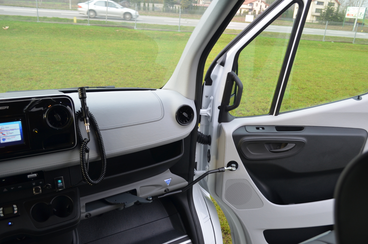 Minibus, Transport de personnes neuf MERCEDES-BENZ Sprinter 519 4x4 high and low drive: photos 13 Minibus, Transport de personnes neuf MERCEDES-BENZ Sprinter 519 4x4 high and low drive: photos 13