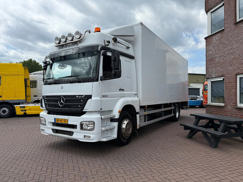Mercedes-Benz Axor 1824 Axor 1824L mit 7.70m Koffer und Ladebordwand - Camion fourgon: photos 3 Mercedes-Benz Axor 1824 Axor 1824L mit 7.70m Koffer und Ladebordwand - Camion fourgon: photos 3