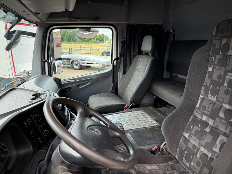 Mercedes-Benz Axor 1829 Axor 1829L BDF Mit Wechselkoffer+LBW Top NL Truck - Camion fourgon: photos 3 Mercedes-Benz Axor 1829 Axor 1829L BDF Mit Wechselkoffer+LBW Top NL Truck - Camion fourgon: photos 3
