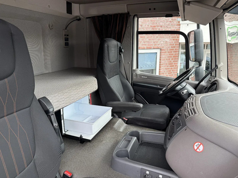 Tracteur routier DAF CF 410 CF410 4X2 Spacecab - Distributie trekker - Mileuzone - Dealer onderhouden - apk 6-2026: photos 12