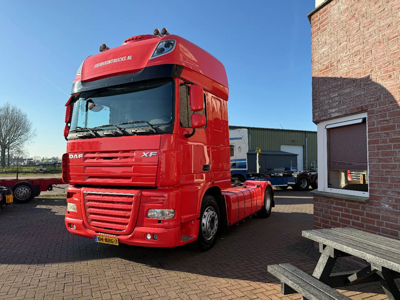 DAF XF 105.460 XF105-460 4X2 SUPERSPCECAB RETARDER - Tracteur routier: photos 2 DAF XF 105.460 XF105-460 4X2 SUPERSPCECAB RETARDER - Tracteur routier: photos 2