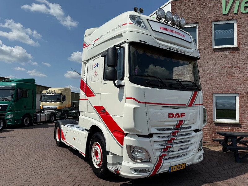 DAF XF 480 XF480 SSC 4X2 / EURO6 D / RETARDER / SPECIAL INTERIOR / NEW CONDITION / FULL AIR / NL TRUCK - Tracteur routier: photos 1 DAF XF 480 XF480 SSC 4X2 / EURO6 D / RETARDER / SPECIAL INTERIOR / NEW CONDITION / FULL AIR / NL TRUCK - Tracteur routier: photos 1