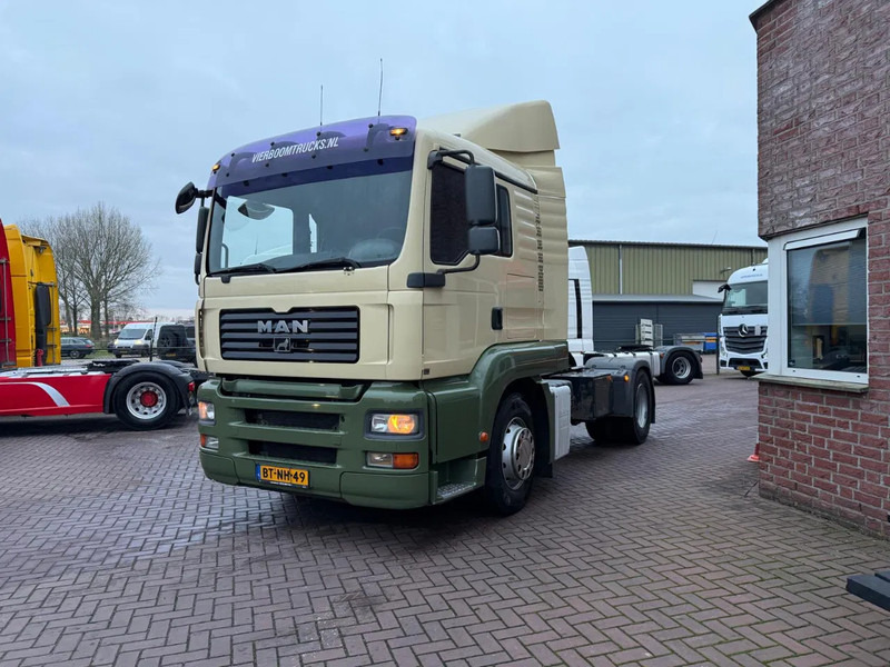 MAN TGA 18.320 TGA 18.320 4X2 / Airco/ Sleeping cabin / Euro 4 Holland Truck- Top Condition - Tracteur routier: photos 2 MAN TGA 18.320 TGA 18.320 4X2 / Airco/ Sleeping cabin / Euro 4 Holland Truck- Top Condition - Tracteur routier: photos 2