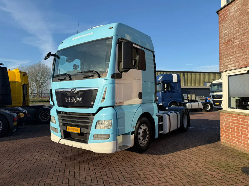 MAN TGX 18.420 TGX 18.420 4X2 / 2 BEDS / SMART TACHO / FRIDGE / PARKING AIRCO / TOP CONDITION / NEW MODEL - Tracteur routier: photos 2 MAN TGX 18.420 TGX 18.420 4X2 / 2 BEDS / SMART TACHO / FRIDGE / PARKING AIRCO / TOP CONDITION / NEW MODEL - Tracteur routier: photos 2