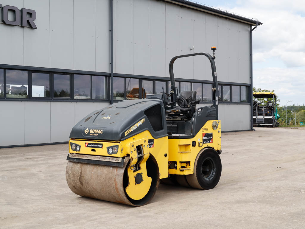 BOMAG BW 138 AC-5 - Compacteur mixte: photos 2 BOMAG BW 138 AC-5 - Compacteur mixte: photos 2