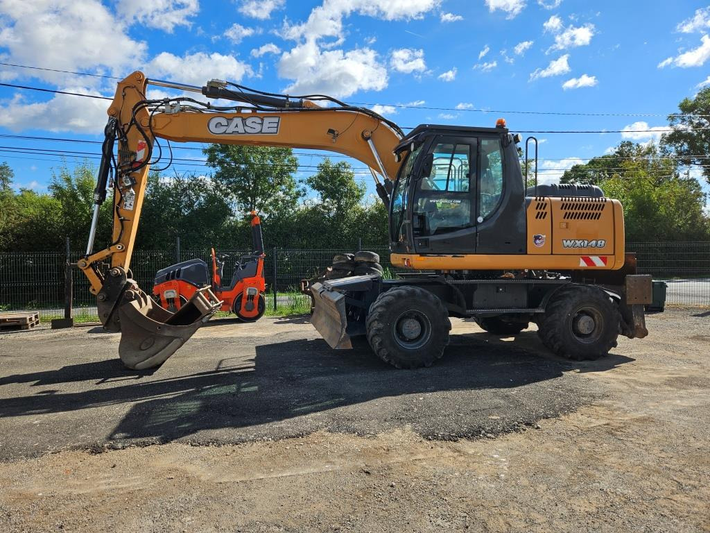 CASE WX 145 - Pelle sur pneus: photos 3 CASE WX 145 - Pelle sur pneus: photos 3