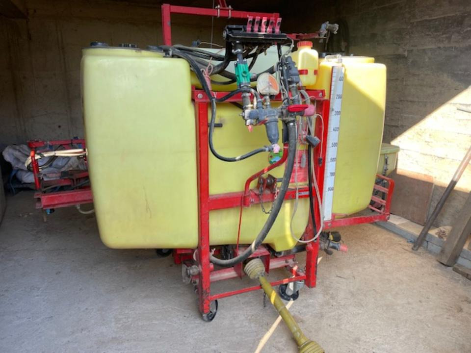 Feldspritze 800 ltr. Rau D2 - Pulvé porté: photos 1 Feldspritze 800 ltr. Rau D2 - Pulvé porté: photos 1