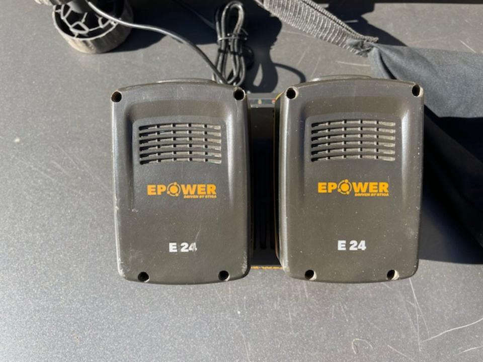 Laubsauger/-bläser Stiga - Matériel de jardinage: photos 5 Laubsauger/-bläser Stiga - Matériel de jardinage: photos 5