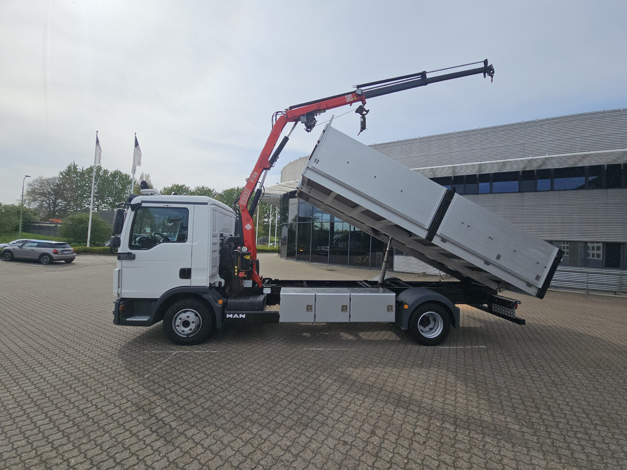 MAN TGL 10.220 - Camion benne, Camion grue: photos 2 MAN TGL 10.220 - Camion benne, Camion grue: photos 2