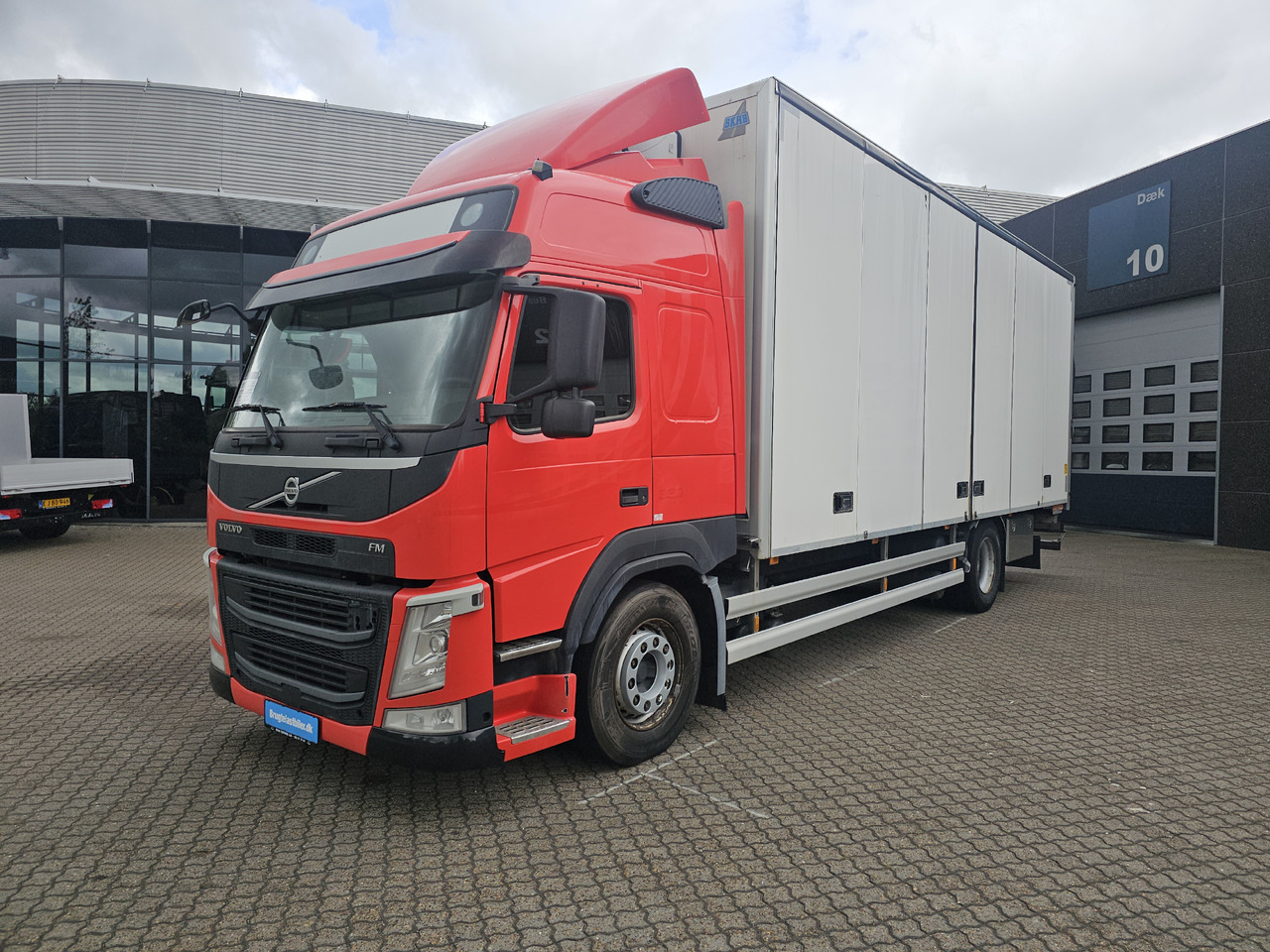 Volvo FM340 - Camion fourgon: photos 1 Volvo FM340 - Camion fourgon: photos 1