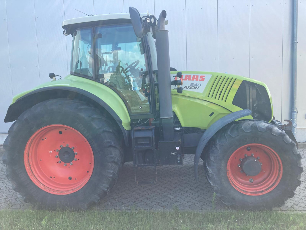 CLAAS AXION 840 - Tracteur agricole: photos 1 CLAAS AXION 840 - Tracteur agricole: photos 1