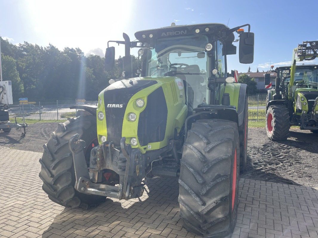 CLAAS Arion 660 CMATIC - Tracteur agricole: photos 1 CLAAS Arion 660 CMATIC - Tracteur agricole: photos 1