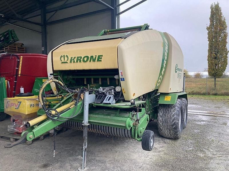 Krone Comprima CV 150 XC - Presse à balles rondes: photos 1 Krone Comprima CV 150 XC - Presse à balles rondes: photos 1