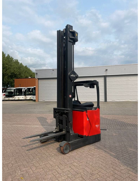 Linde R 16 HD-01 - Chariot à mât rétractable: photos 2 Linde R 16 HD-01 - Chariot à mât rétractable: photos 2