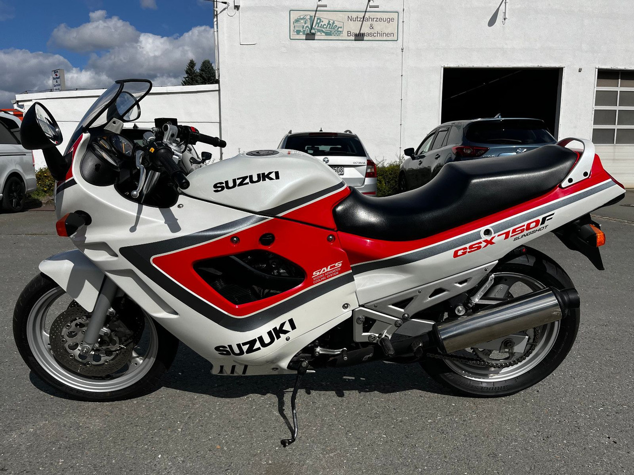 Suzuki GSX 750 - Motocyclette: photos 1 Suzuki GSX 750 - Motocyclette: photos 1