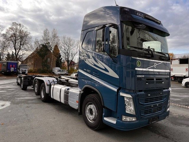 Volvo FH 460 Globetrotter Meiller Abrollkipper - Camion ampliroll: photos 1 Volvo FH 460 Globetrotter Meiller Abrollkipper - Camion ampliroll: photos 1