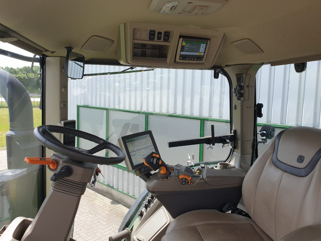 John Deere 7R 330 **MIETRÜCKLÄUFER** - Tracteur agricole: photos 4 John Deere 7R 330 **MIETRÜCKLÄUFER** - Tracteur agricole: photos 4