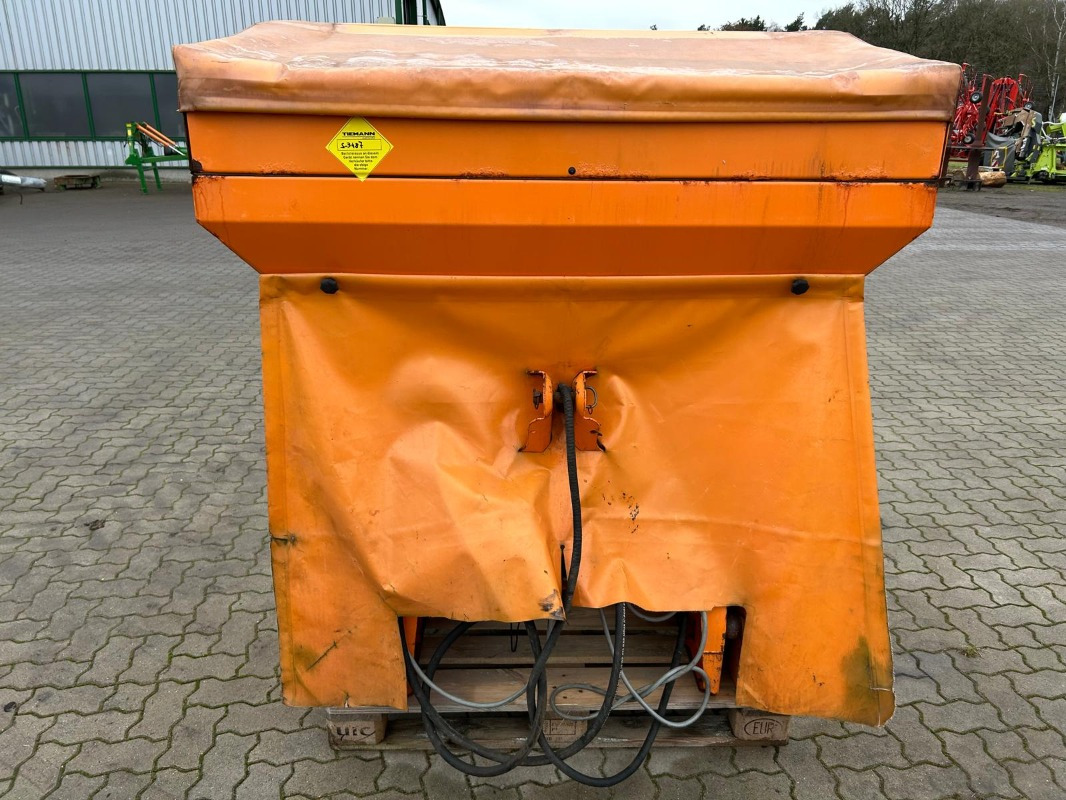 Rauch Axeo 18.1 - Pulvérisateur: photos 5 Rauch Axeo 18.1 - Pulvérisateur: photos 5