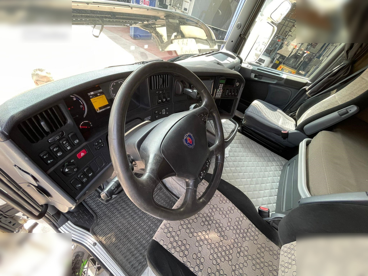 SCANIA R560 - Tracteur routier: photos 5 SCANIA R560 - Tracteur routier: photos 5