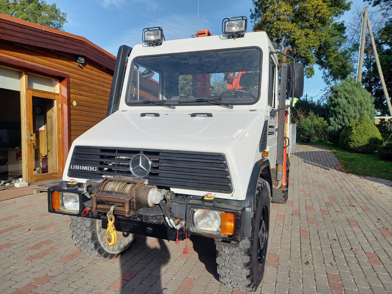 UNIMOG U100L - Camion grue: photos 3 UNIMOG U100L - Camion grue: photos 3