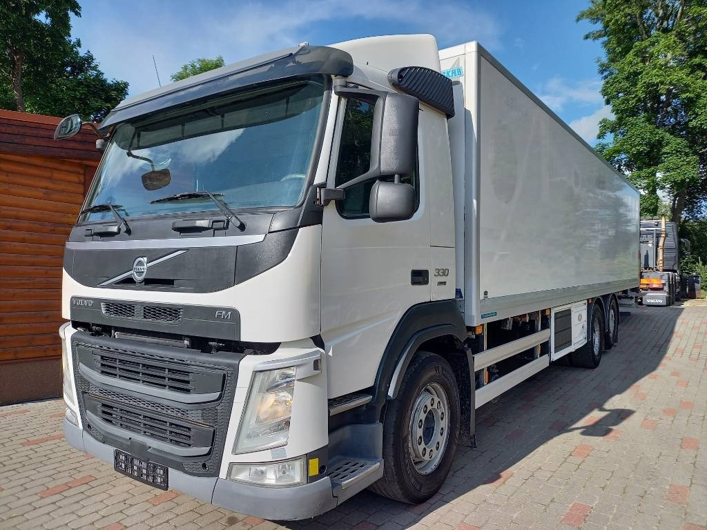 Camion frigorifique Volvo FM 330, 6x2, CARRIER SUPRA 950 U: photos 7