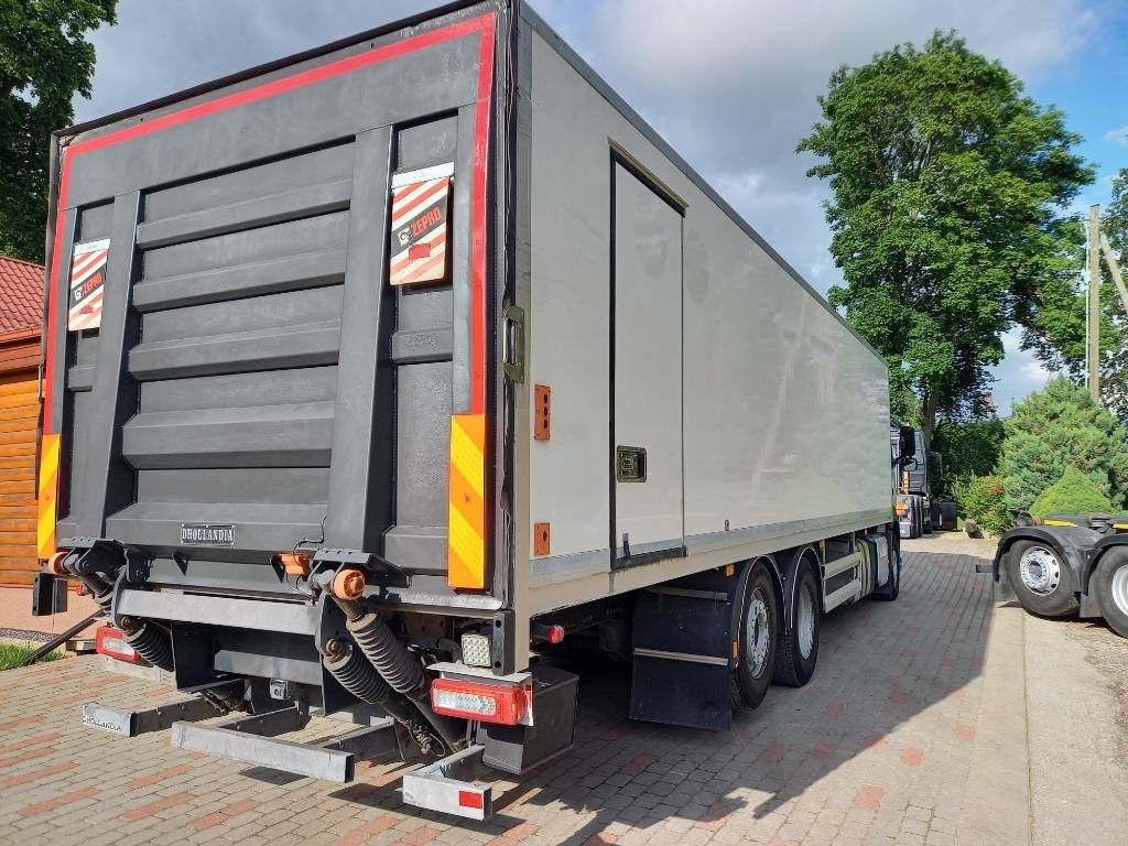 Camion frigorifique Volvo FM 330, 6x2, CARRIER SUPRA 950 U: photos 28