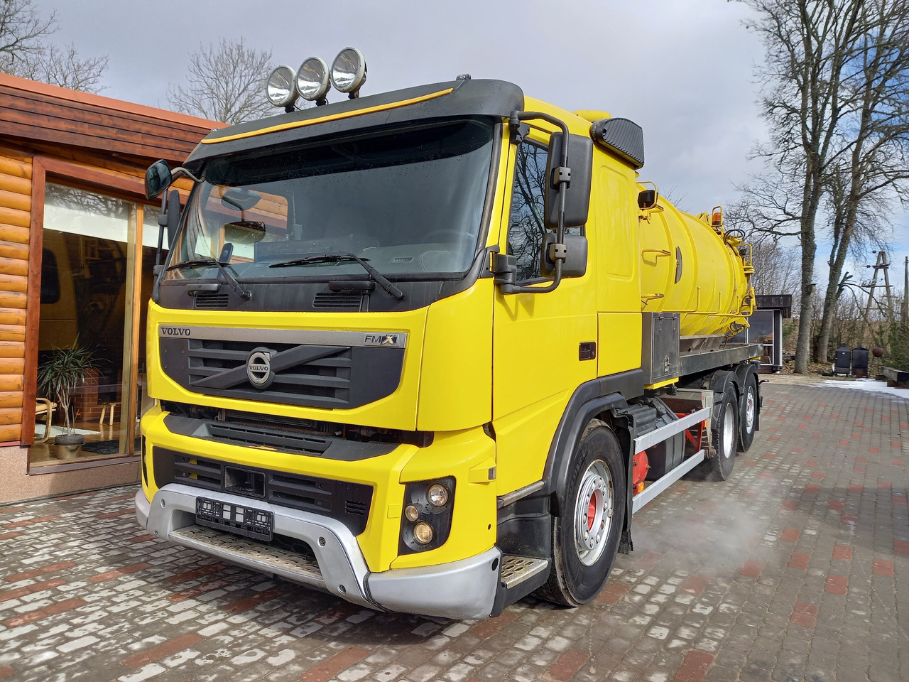 Volvo FMX 450, 6X2, VACUUM - Camion hydrocureur: photos 1 Volvo FMX 450, 6X2, VACUUM - Camion hydrocureur: photos 1