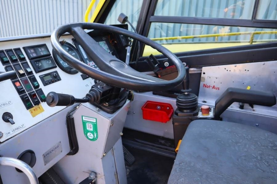 Compact Truck CT2 Diesel, 4x4x4 Drive, 30m Main Boom, 10.3m Hydr - Grue tout-terrain: photos 5 Compact Truck CT2 Diesel, 4x4x4 Drive, 30m Main Boom, 10.3m Hydr - Grue tout-terrain: photos 5
